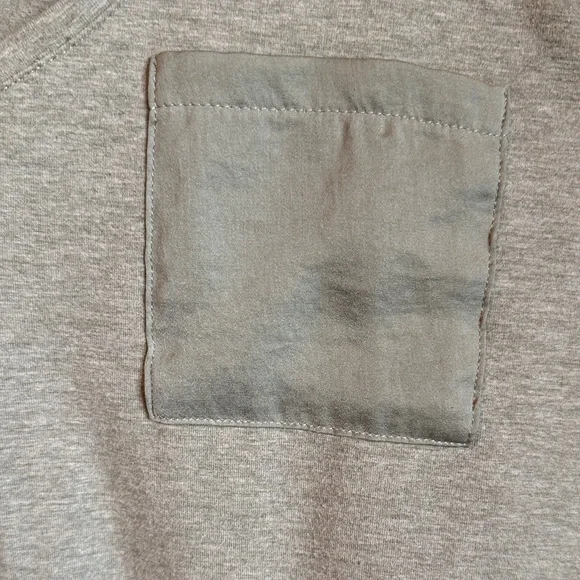 Chico’s Green V-Neck T-Shirt with Pocket - Picture 3 of 3